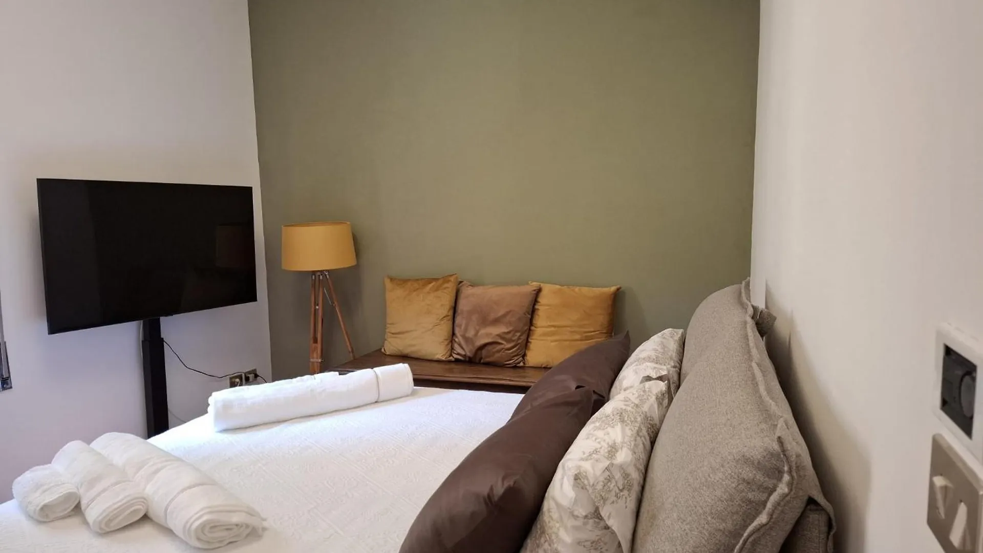 Le Due Torri Sotto Casa Bed & Breakfast Bologna