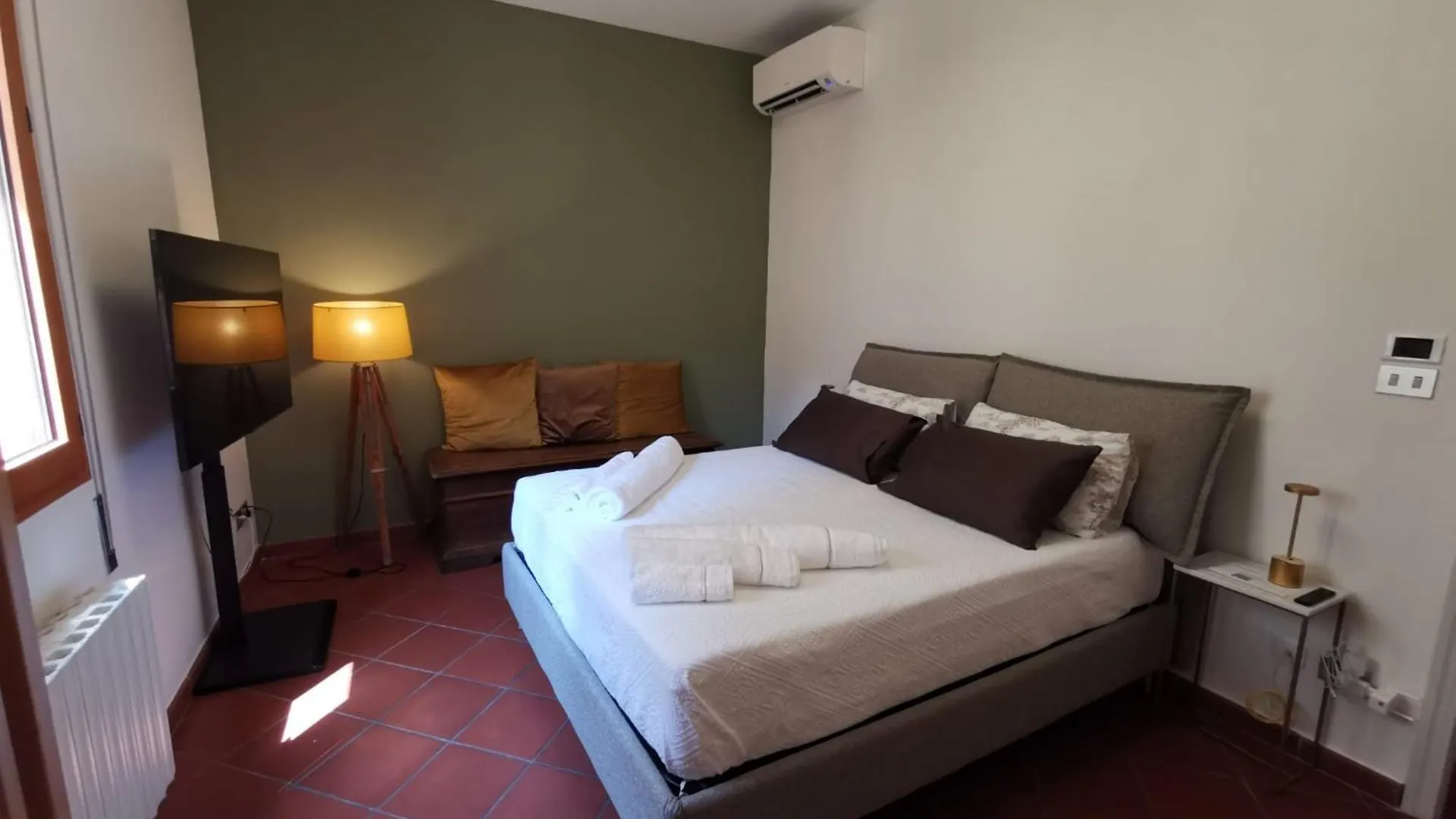 Le Due Torri Sotto Casa Bed & Breakfast Bologna